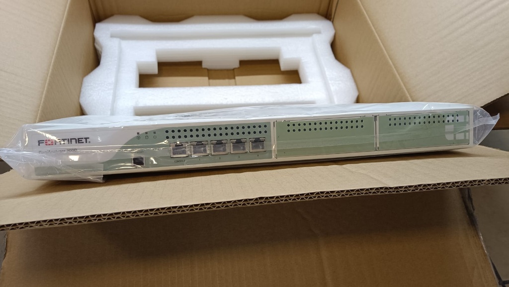 FORTINET ROUTER FIREWALL FORTIANALYZER FAZ-300D NUEVO EN CAJA