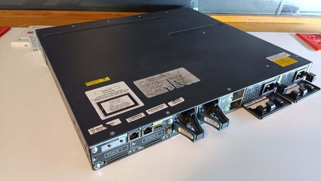 CISCO CATALYST 3700 SERIES WS-C3750X-48P-L SWITCH SEMI NUEVO