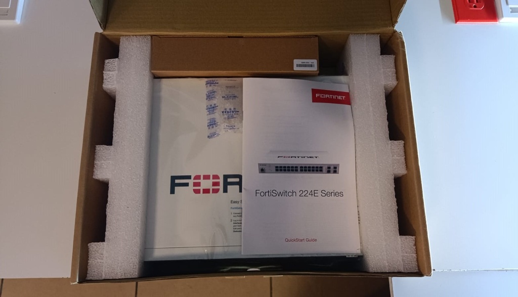 FORTINET FORTI SWITCH 224E NUEVO EN CAJA