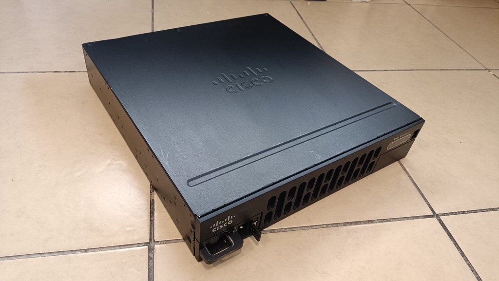 CISCO ROUTER ISR 4351 SEMI NUEVO