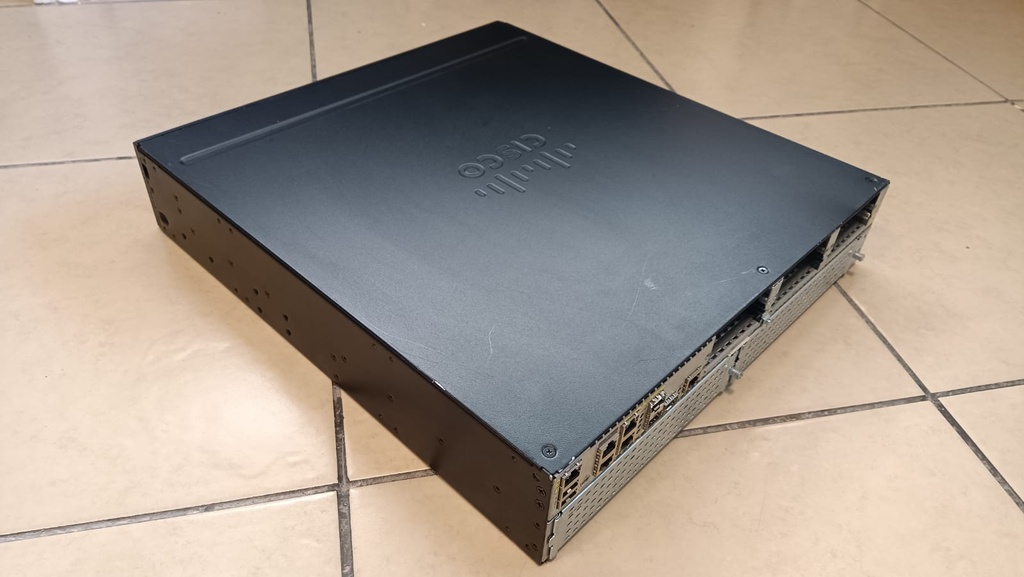 CISCO ROUTER ISR 4351 SEMI NUEVO