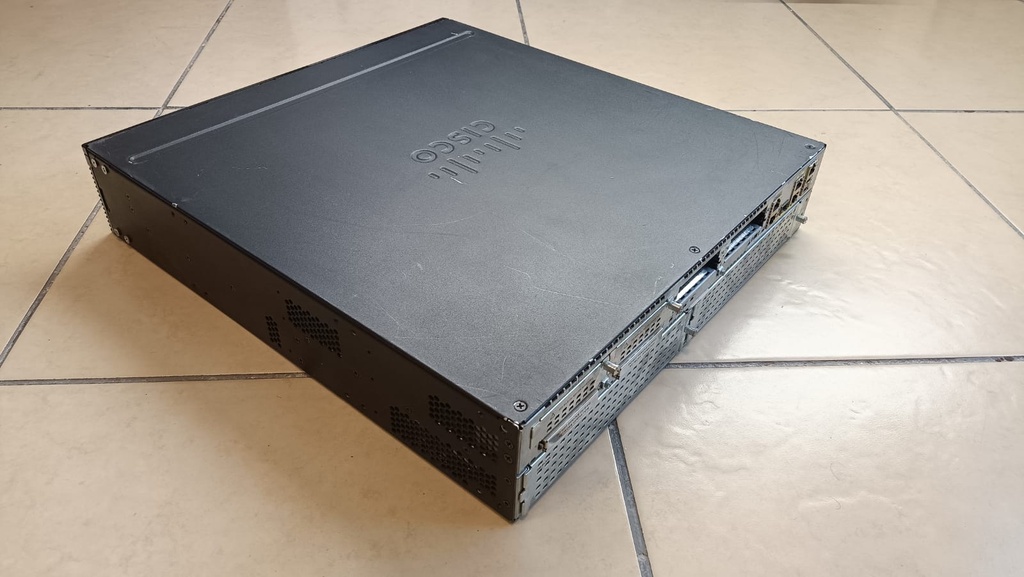 CISCO ROUTER SERIE 2900 MODELO 2951-K9