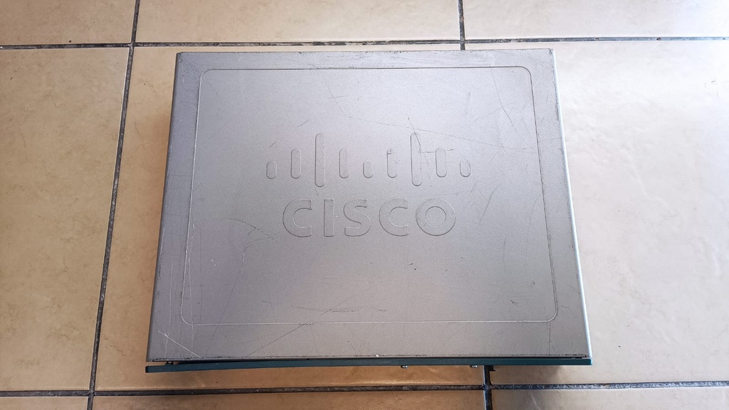 CISCO WIRELESS CONTROLER UC560 SEMI NUEVO