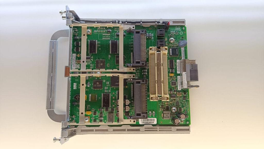 CISCO TARJETA NM-HD-2VE + SM-NM-ADPTR