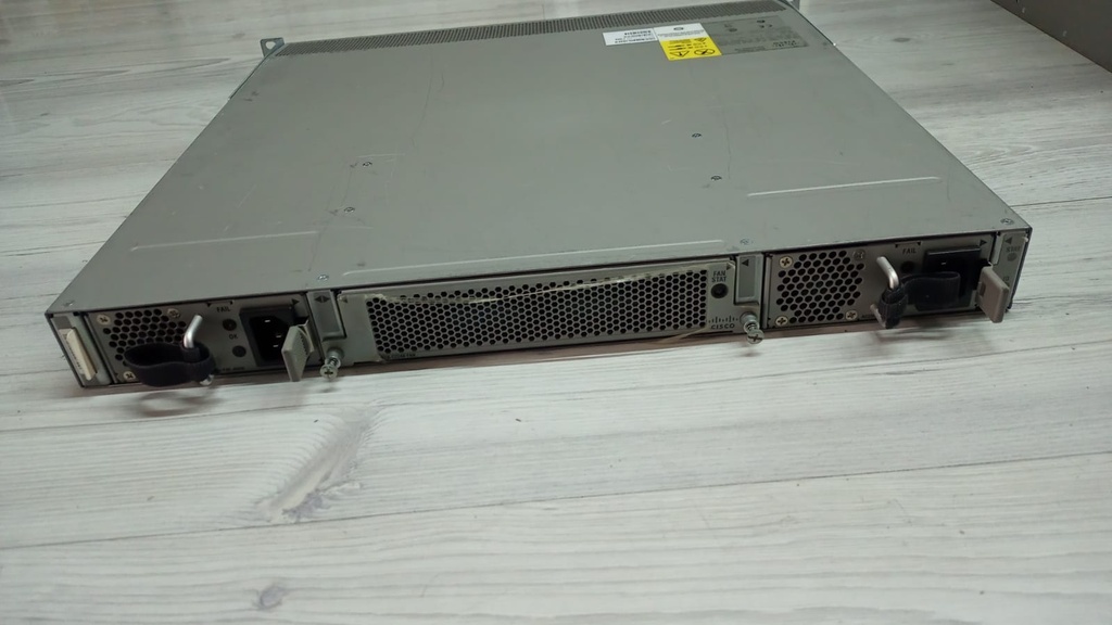 CISCO NEXUS N2K-C2248TP-1GE C/ 1 FUENTE DE ALIMENTACIÓN 400W SEMI NUEVO